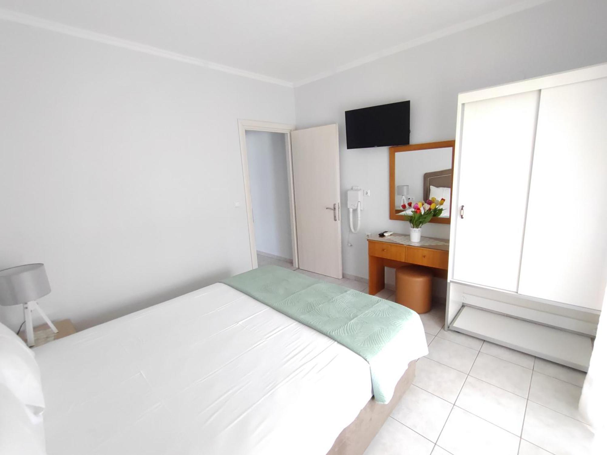 Ioli Apartments 리메나스 외부 사진