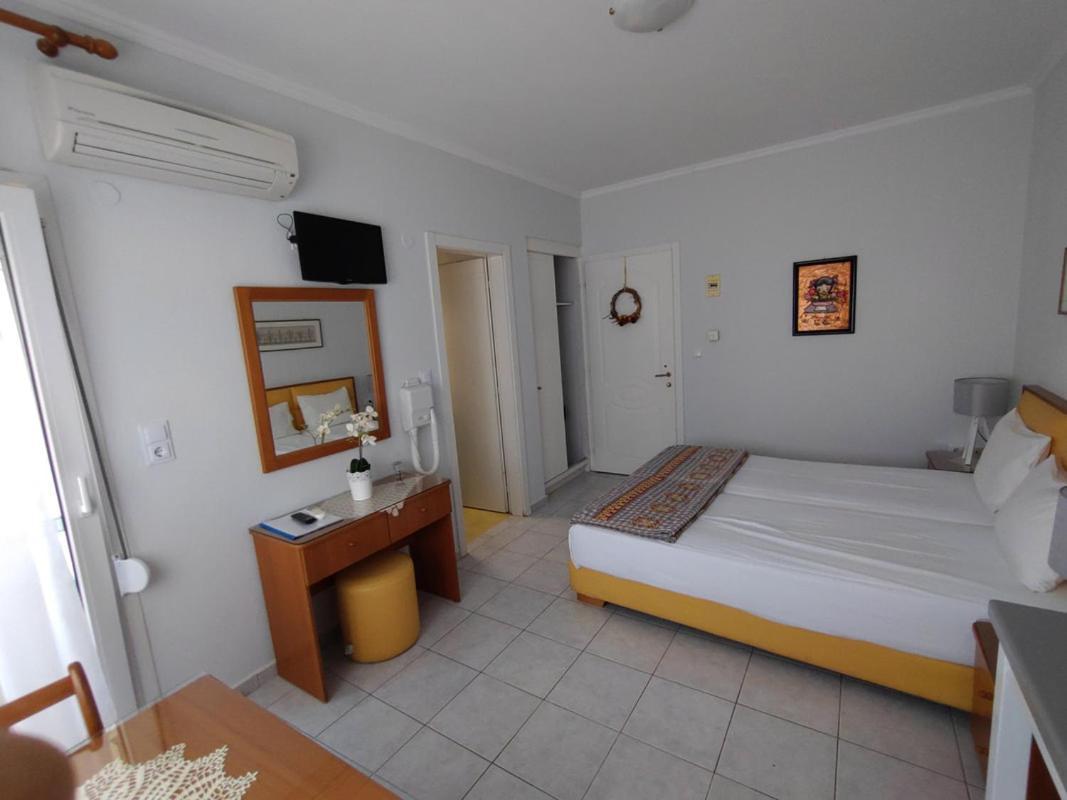 Ioli Apartments 리메나스 외부 사진