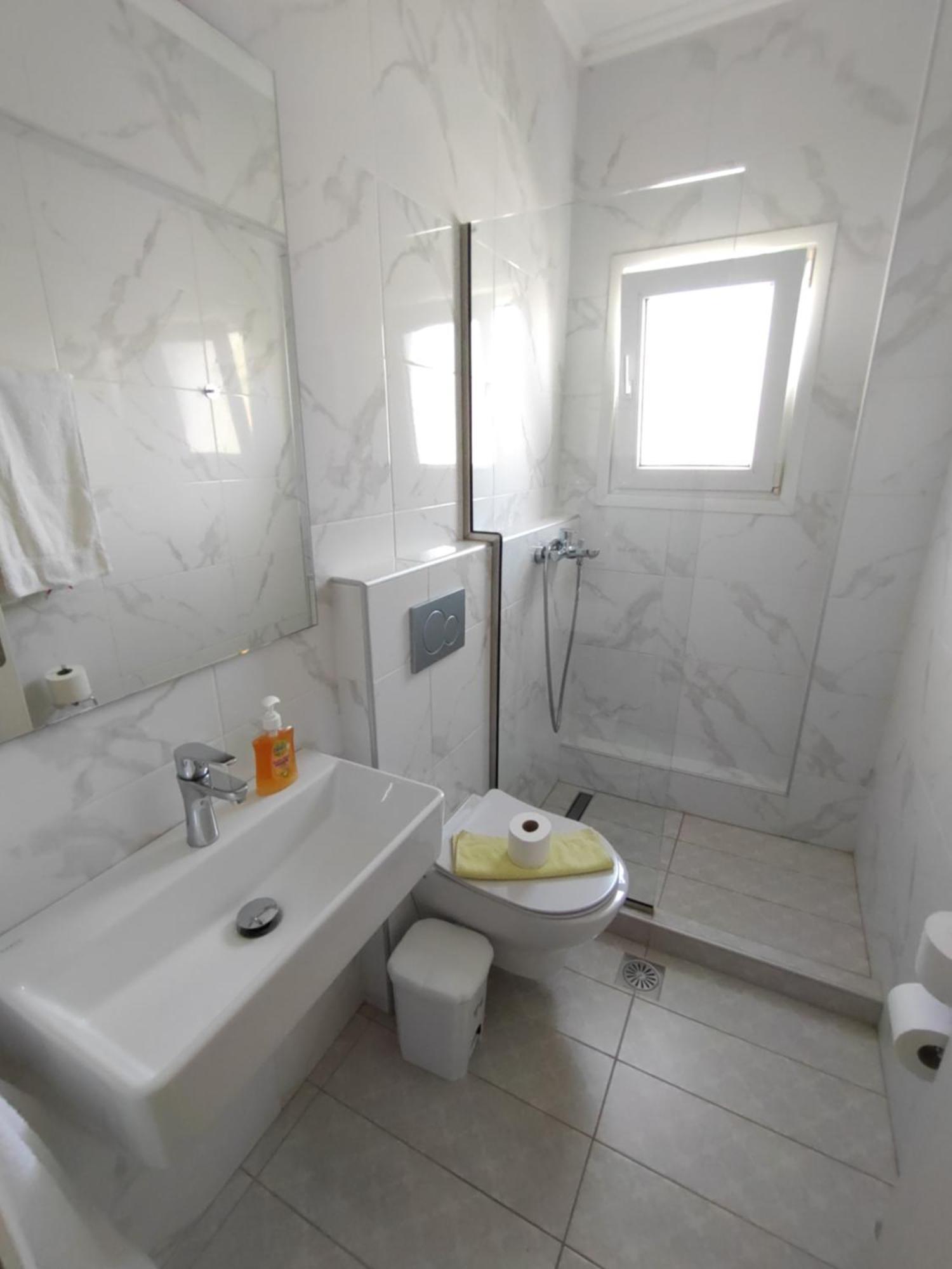 Ioli Apartments 리메나스 외부 사진